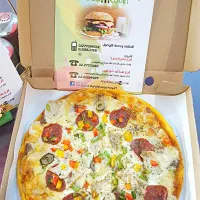 Snapdishの料理写真:Pizza Super Supreme|Bassem Shenodaさん