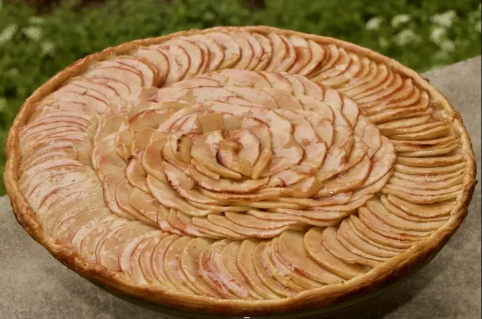 Tarte fine aux Pommes (Apples).|PHILIPPEさん