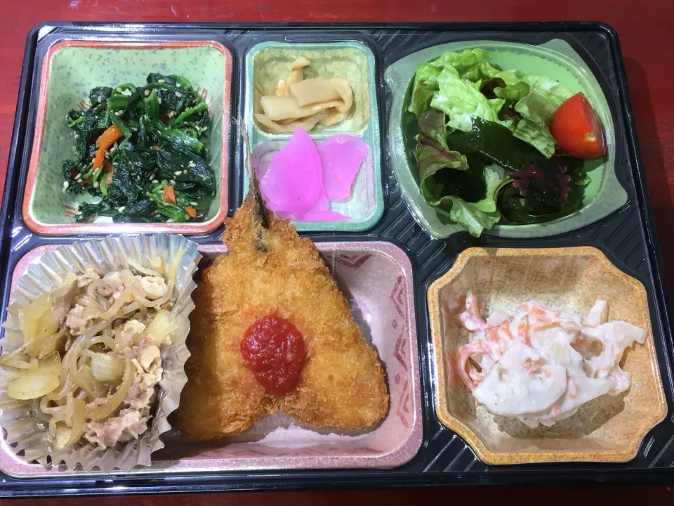 Snapdishの料理写真:牛丼の具 日替わり弁当 豊川市豊橋市一部エリア宅配|Naokazu Kuritaさん