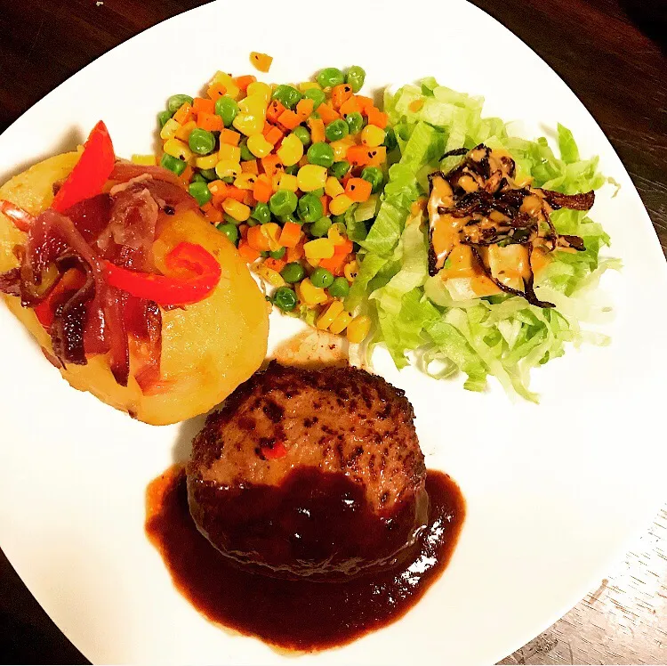 Hamburger steak dish|Nachaz Kitchenさん