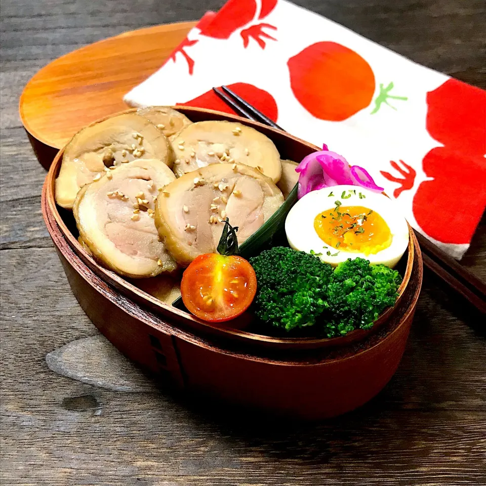 今日の自分お弁当🍱
レンチン鶏チャーシュー弁当🐓|mihooobuuさん