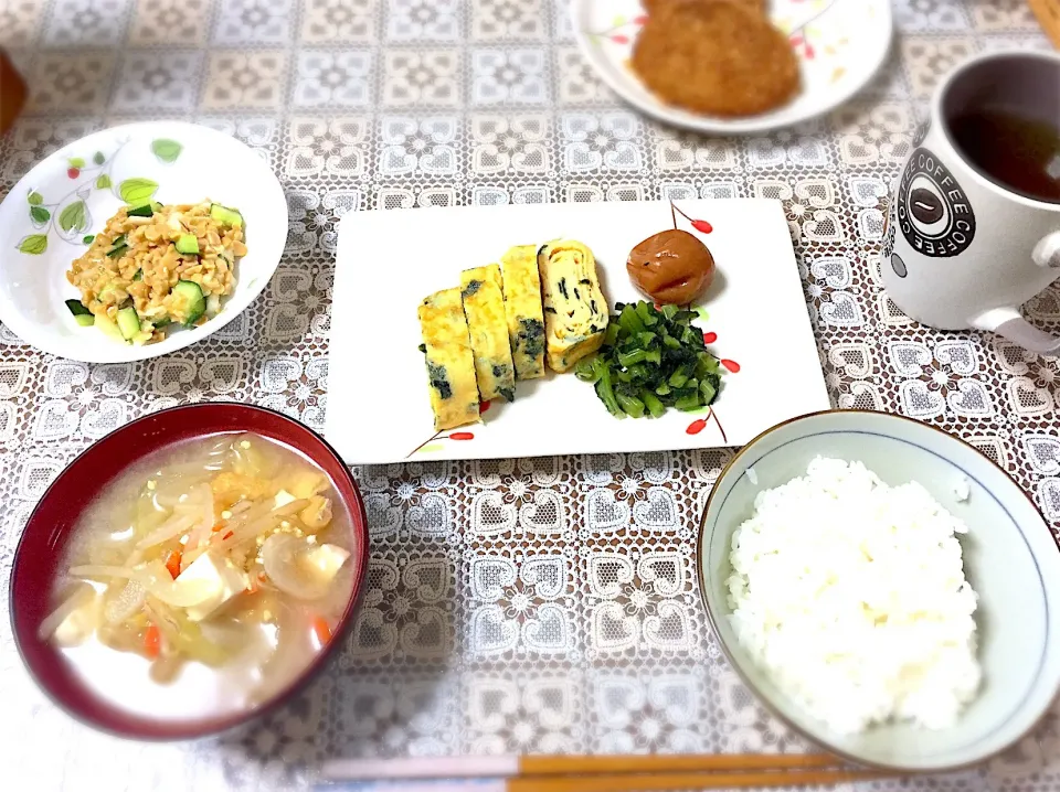 これぞ日本の朝食(*･ω･)|Kazuhiro Tanabeさん