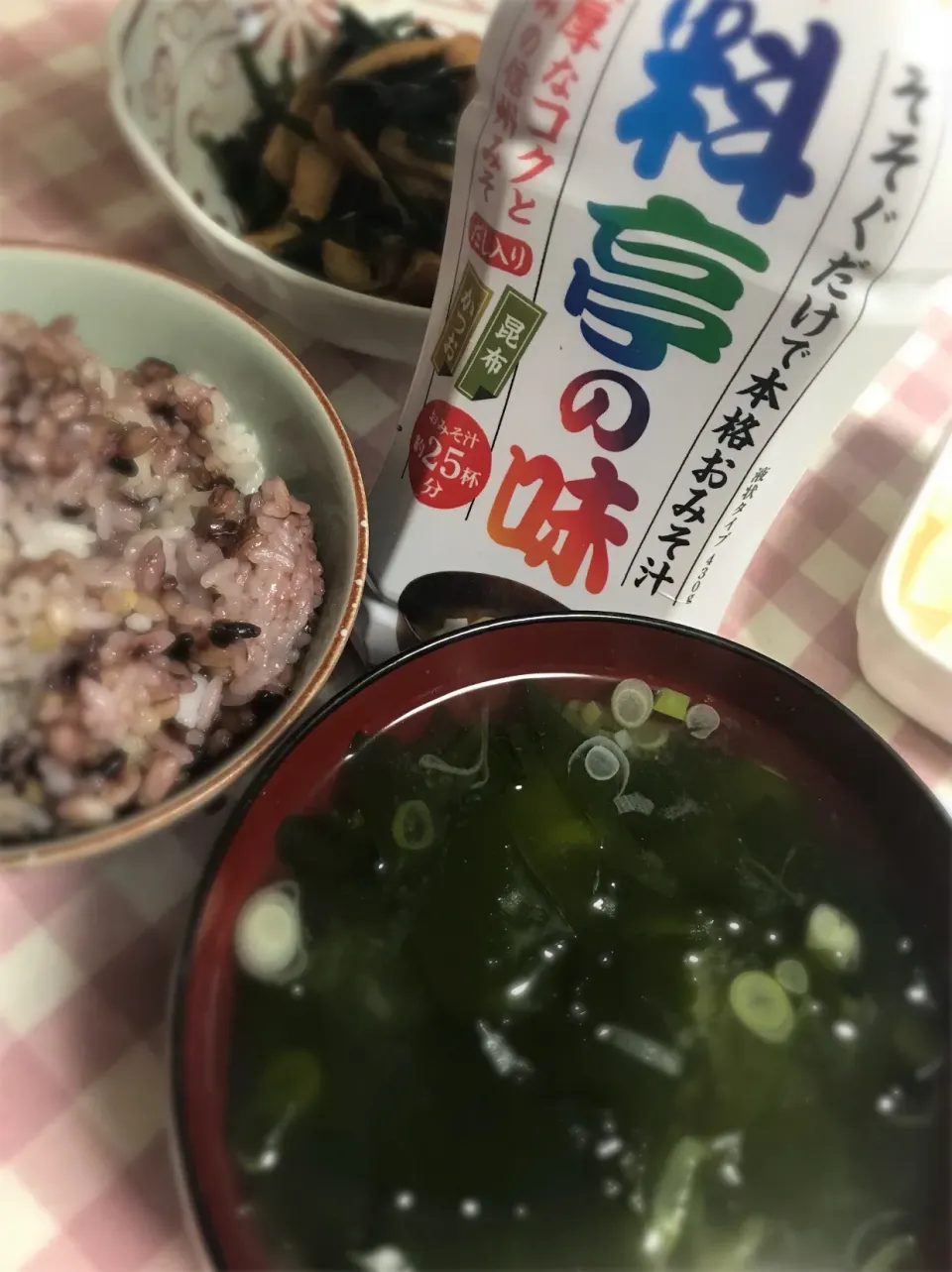 楽ちん簡単お味噌汁〜っ
 #お味噌汁  #マルコメさんありがとう  #マルコメ #|ともさん