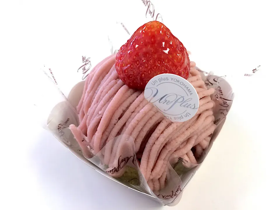 あまおうのモンブラン🍓
お友達へプレゼント🎁 アンプリュース🍰|ぱぴこ家さん