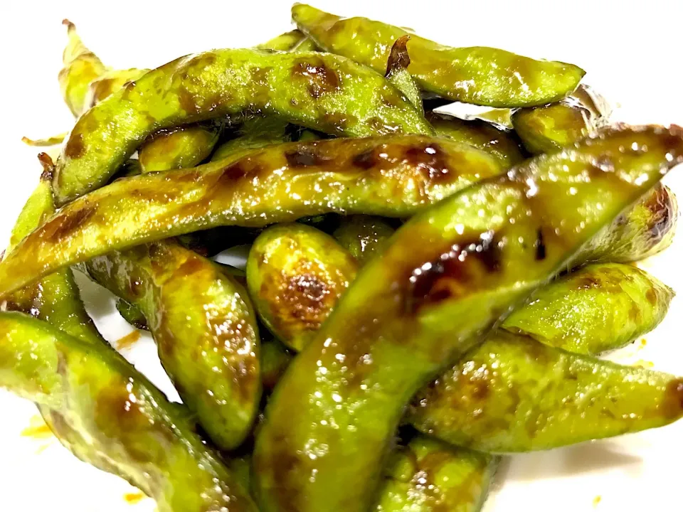 枝豆のオイスターソース炒め😋|みほままこさん