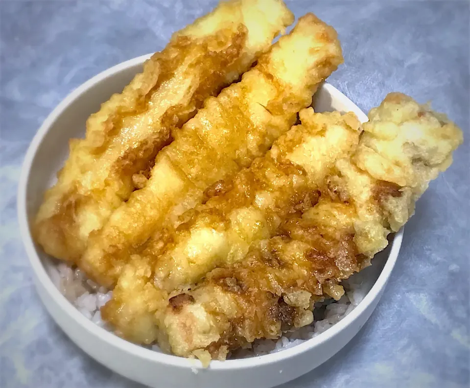 今夜は、イカ天3本とちくわ天丼を頂きます😋🎵😋|ギムレットさん