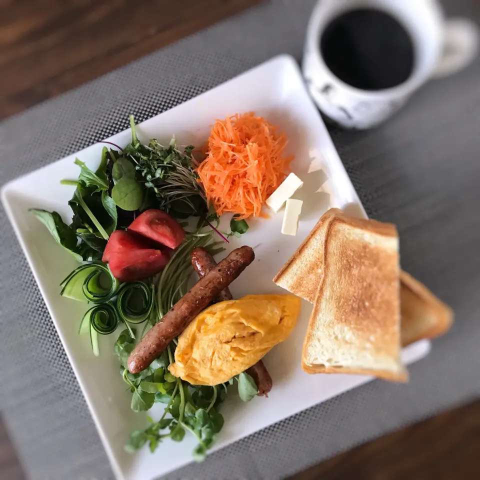 今日の朝ごはん|ぺんぎんさん