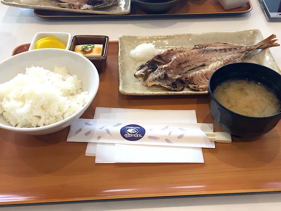 朝定食🐟あじの干物|Yukityさん