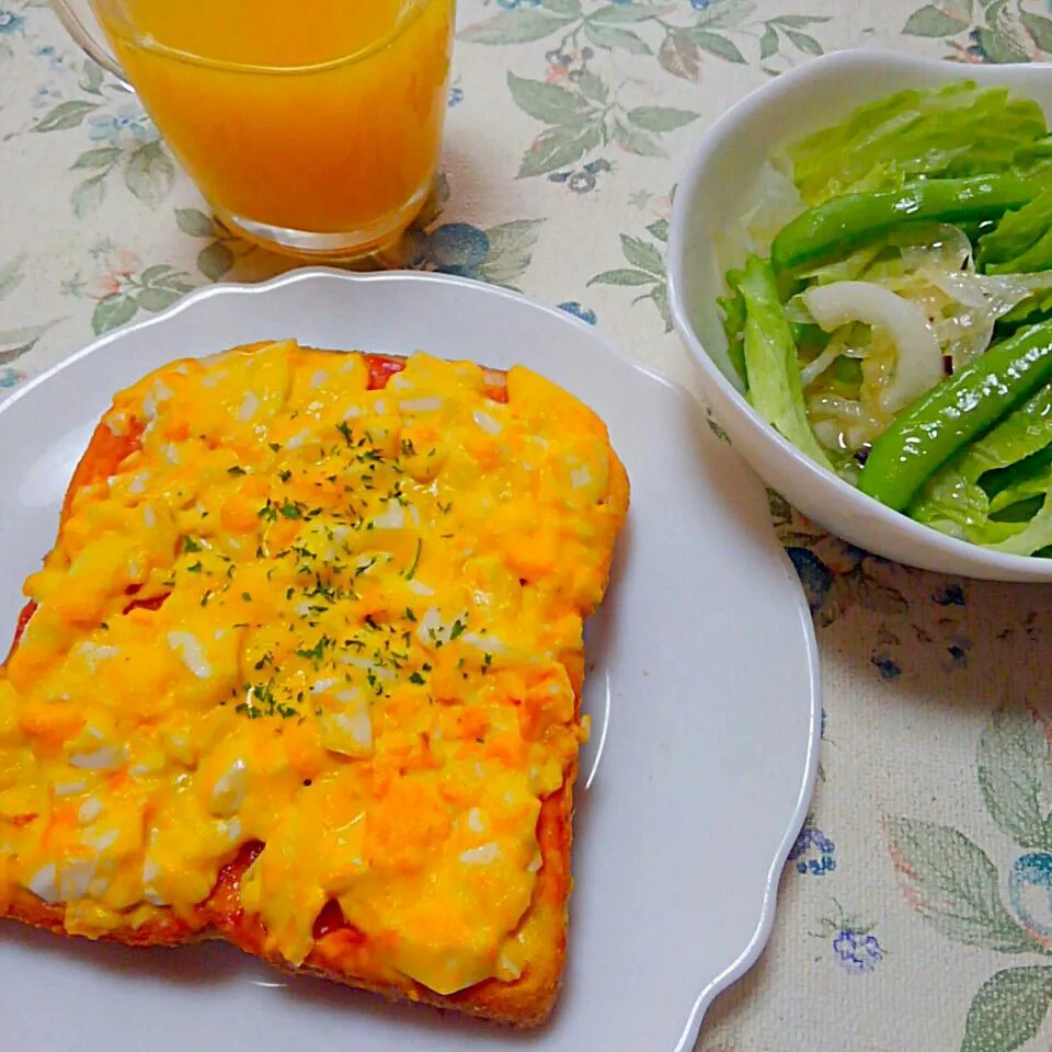 昨夜作りおきのゆで卵でタマゴサラダトースト🍞|うたかた。さん