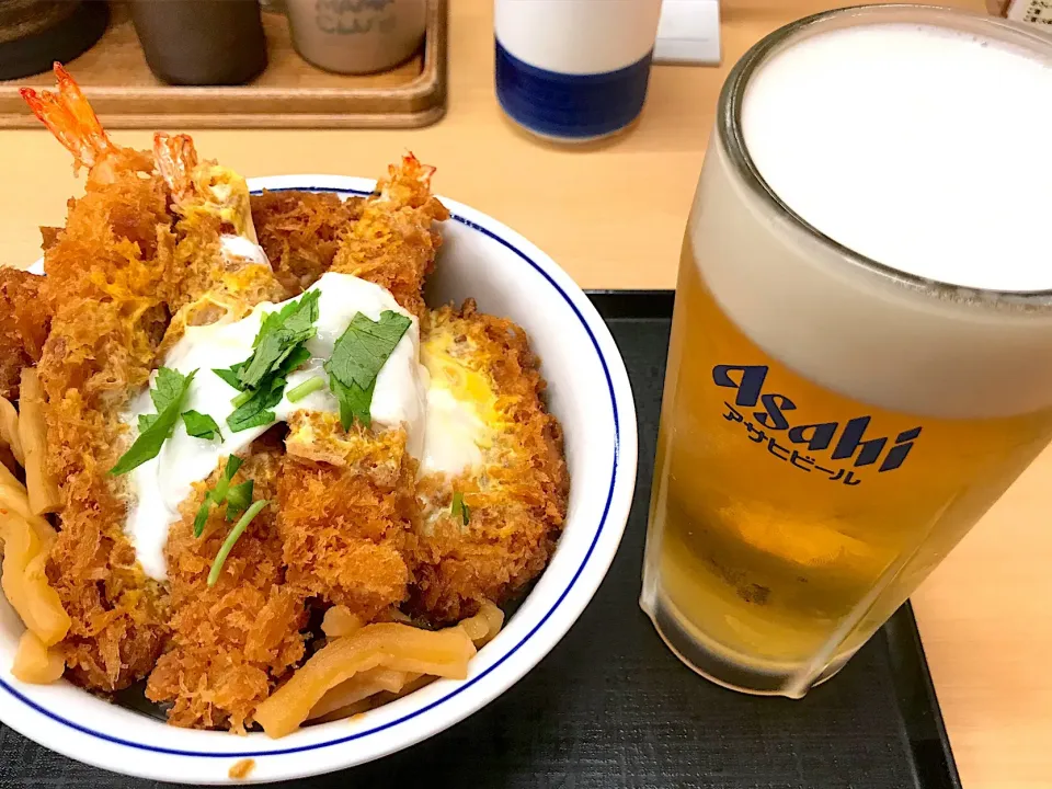 かつや ミックスフライ丼(エビ一本増し)|良太さん