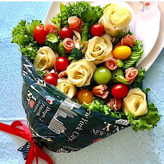 五月の風に吹かれて バラのブーケが満開です ブーケサラダ19選 Snapdish スナップディッシュ