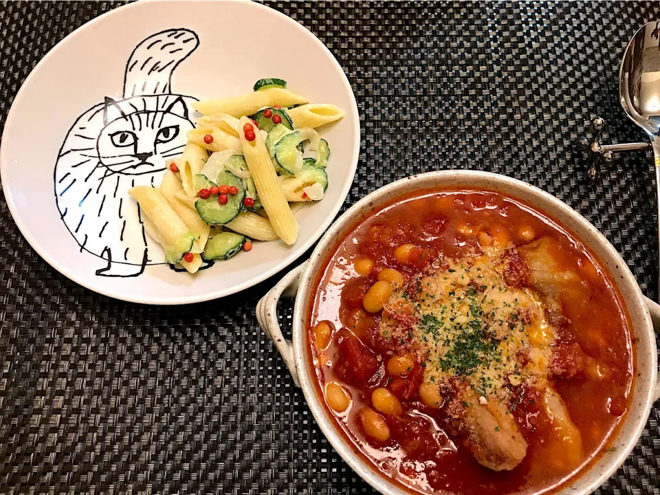 昨日からの料理三昧で実家お土産用に作った、豚バラと大豆のトマトシチュー。そして、ペンネサラダどす。結構カロリー高いぞ🐷|にゃあ（芸名）さん