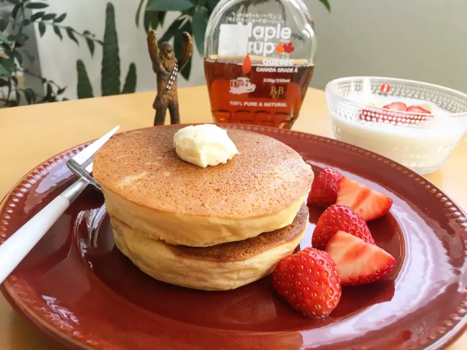 苺のスフレパンケーキ🍓🥞|leeさん