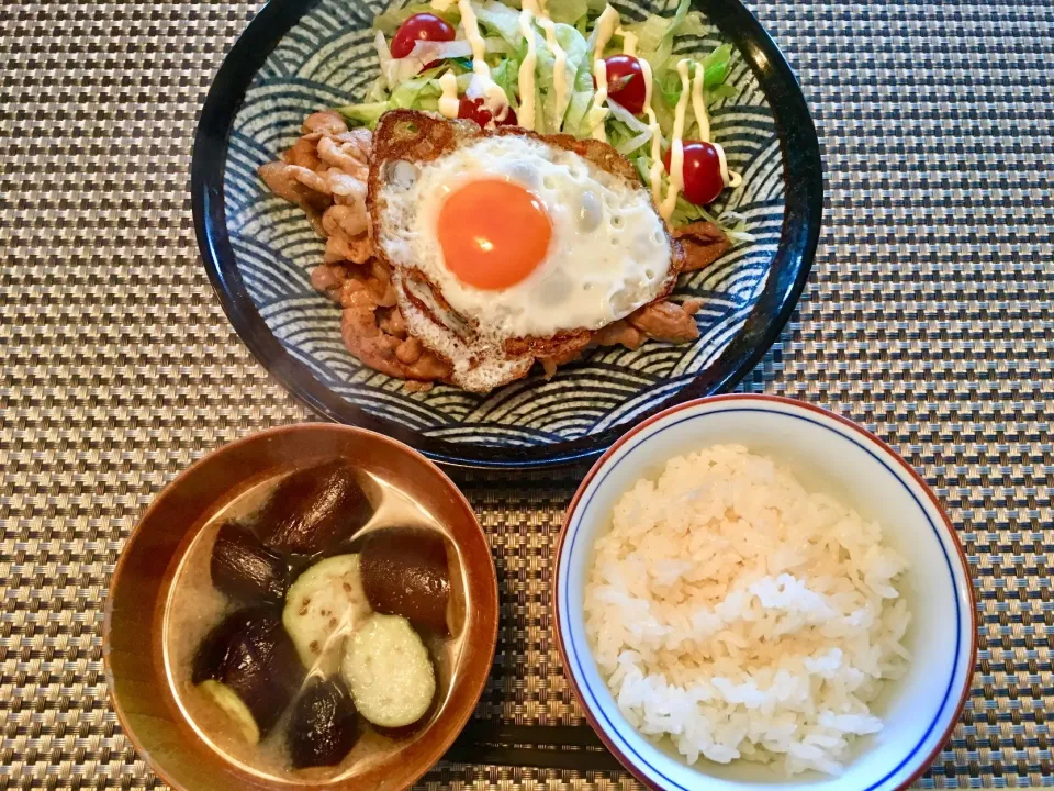 20180503🍚旦那さんの朝ごはん
 #焼肉定食|akiyo22さん