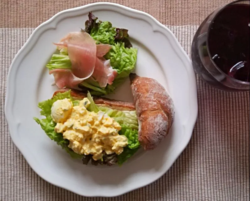 野菜と好きな具材をのせるだけー♪昼サンド！|しあるさん