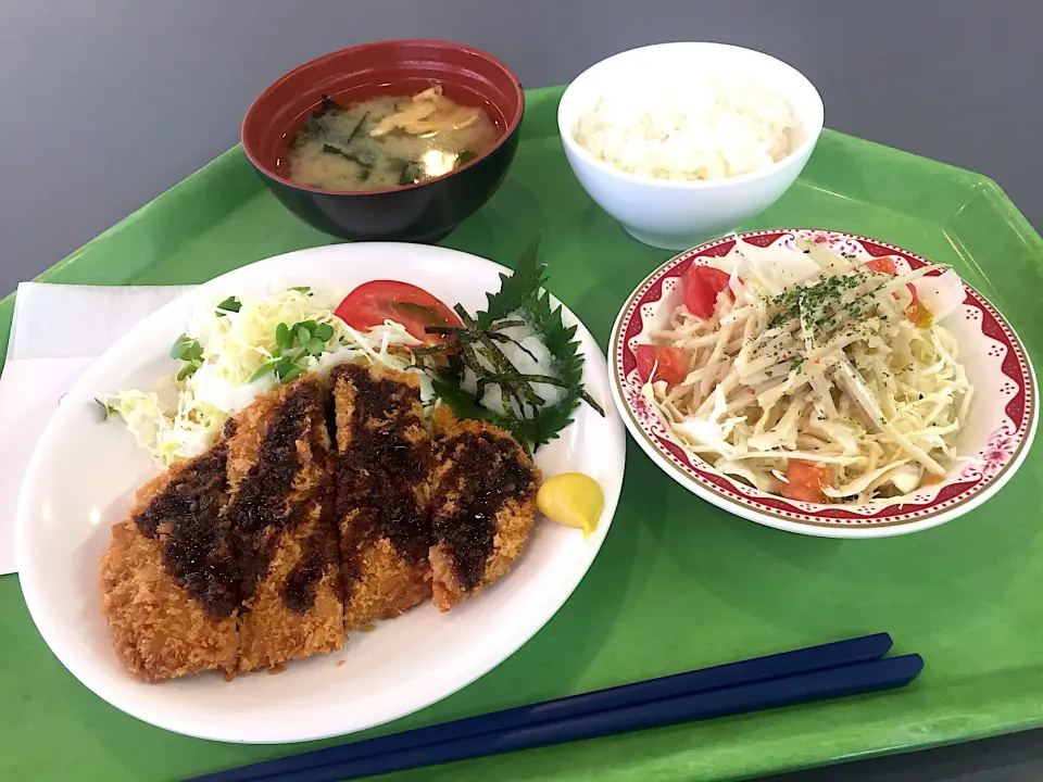 和風とんかつ、ごぼうサラダ|Tadahiko Watanabeさん