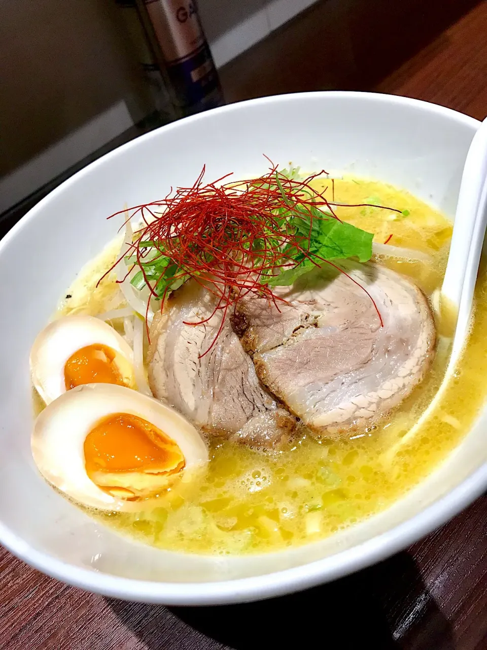 ✨漢の鶏白湯ラーメン🍜✨|中さんさん