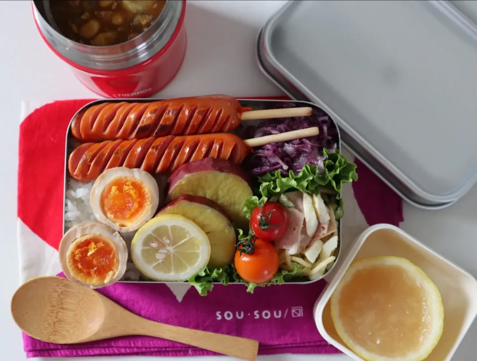 中学生男子弁当🍱
キーマカレー弁当だけど、ごはんの上に色々のっけ過ぎたかな😁😋笑|なかじー。さん