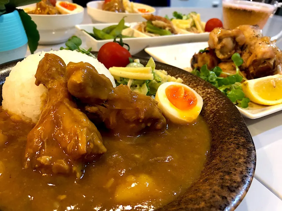 圧力鍋でホロホロ手羽元カレー🍛とおつまみセット🍺|ハマちゃんさん