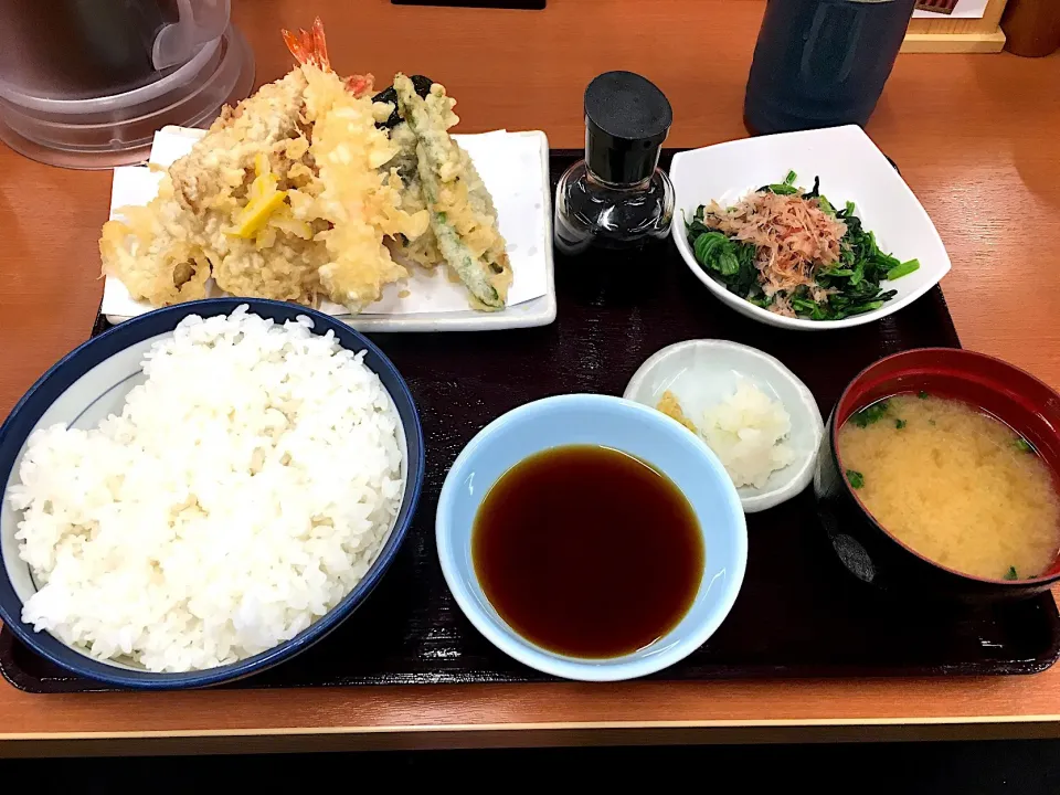 初夏の海鮮天定食|しのぶさん