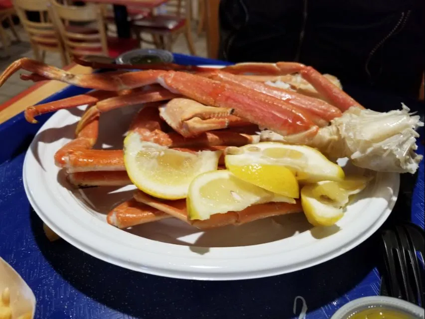 crab legs in butter|Frank Ortizさん