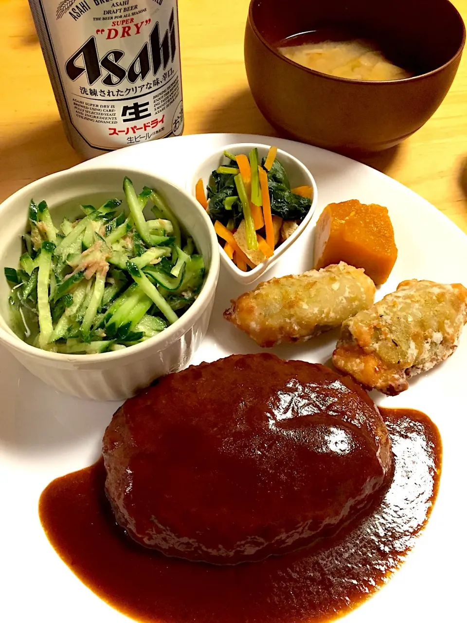 ハンバーグ
鶏肉とシソの揚げ物
小松菜の煮物
シーチキンと胡瓜のカンタン酢和え|R-Kさん