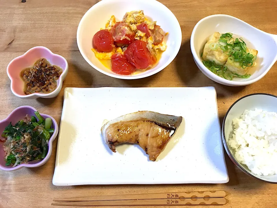 Snapdishの料理写真:ぶり定食|かおちゃんさん