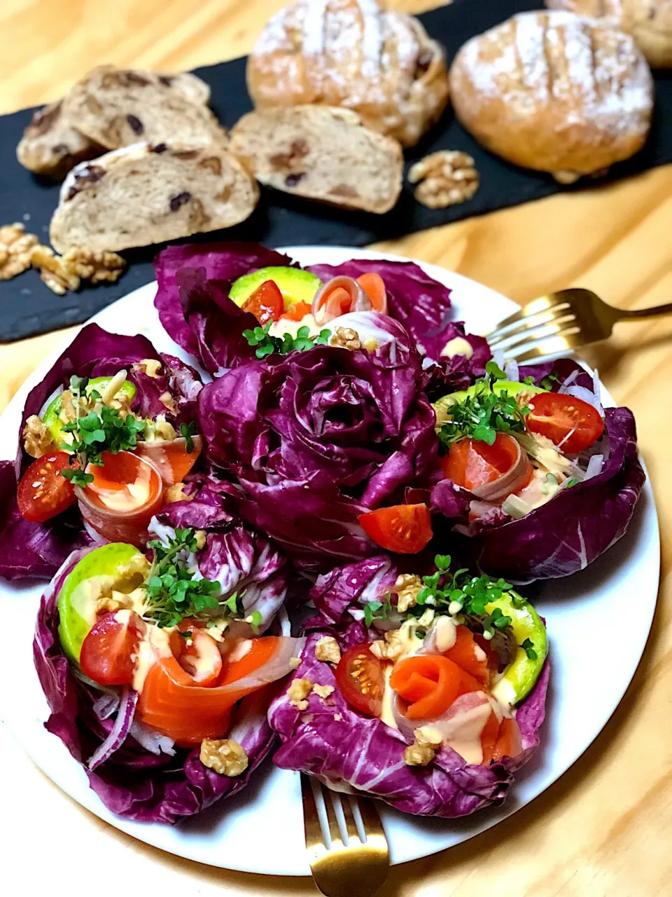 トレビスのサーモンカップサラダ🥗|シフォンさん