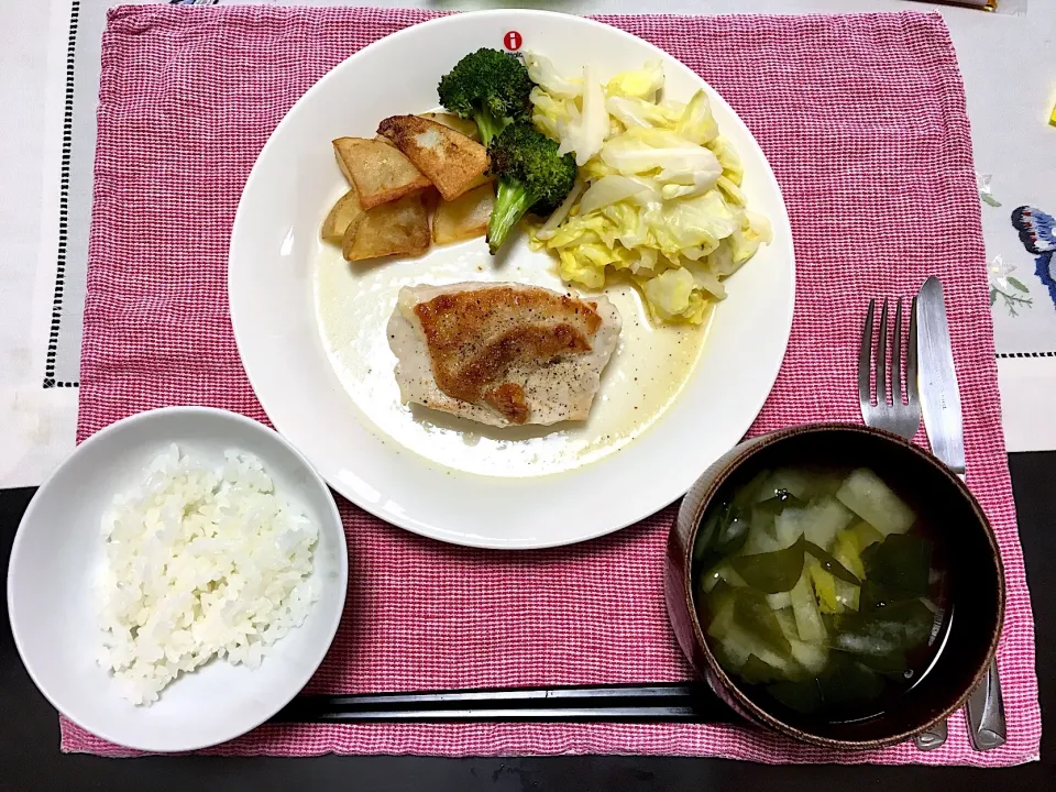 Snapdishの料理写真:鶏肉のレモンソテーのご飯|みよさん