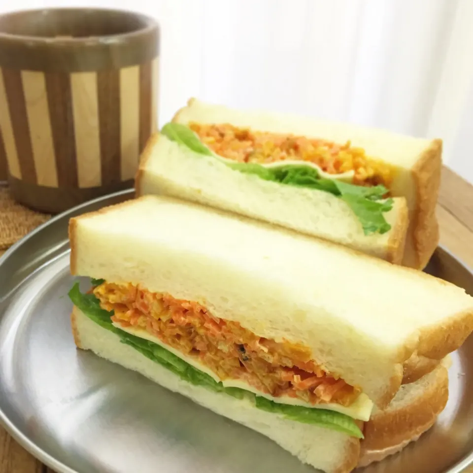 キャロムーチョサンドイッチ🥪

#キャロムーチョ #サンドイッチ  #朝ごパン|うっちーさん