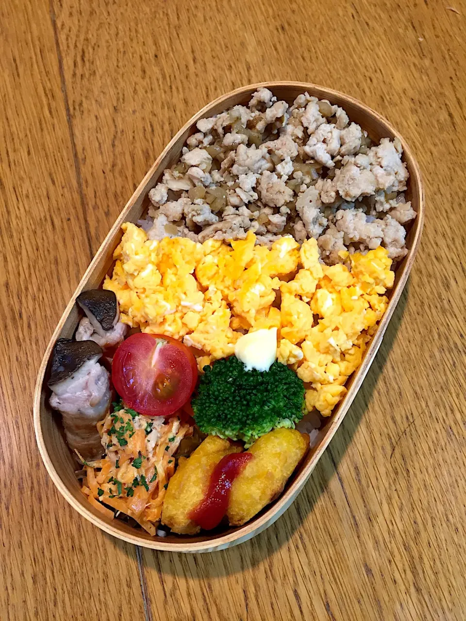 高校生息子のお弁当  鶏と牛蒡のそぼろ #わっぱ弁当|まつださんさん