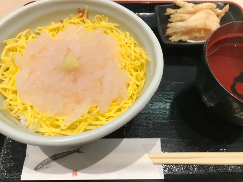 白えび刺身丼🦐|buhizouさん