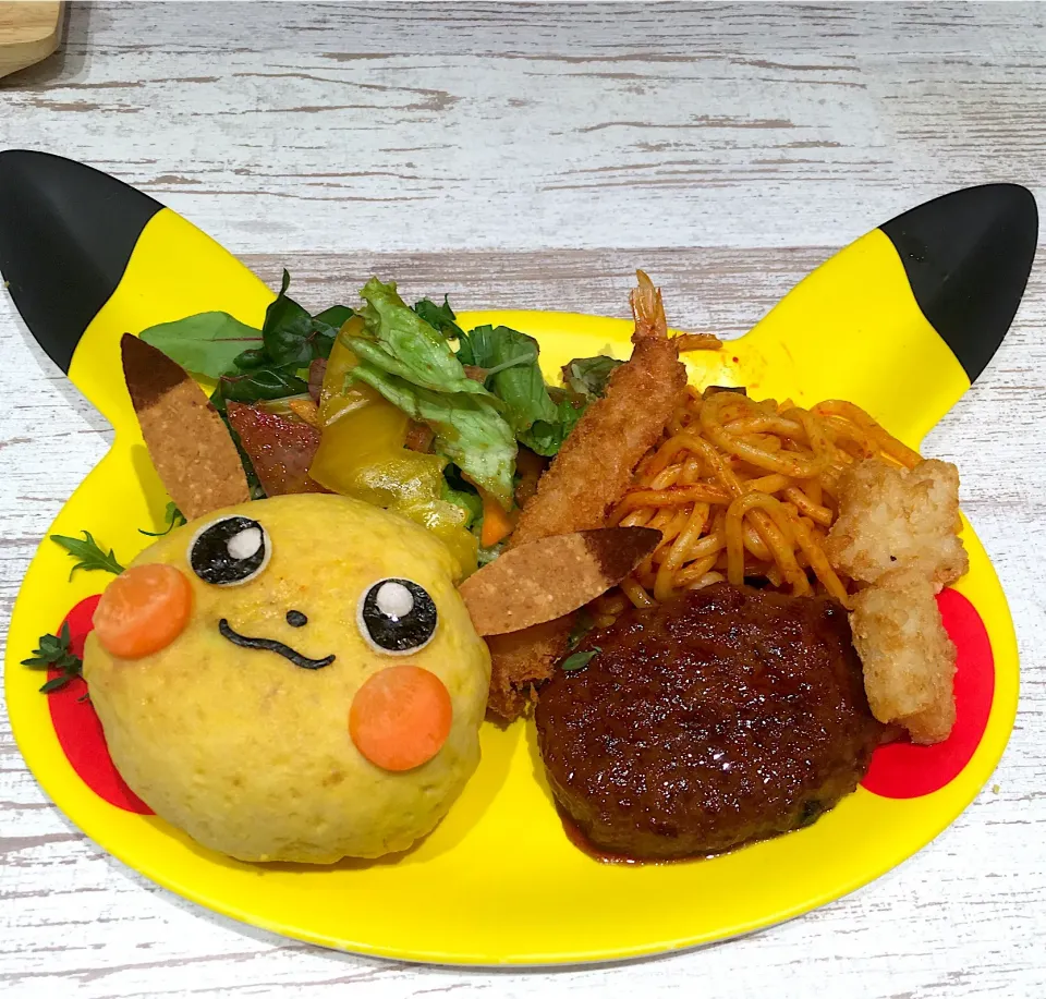 ポケモンカフェ  ピカチュウ|ゆみたんさん