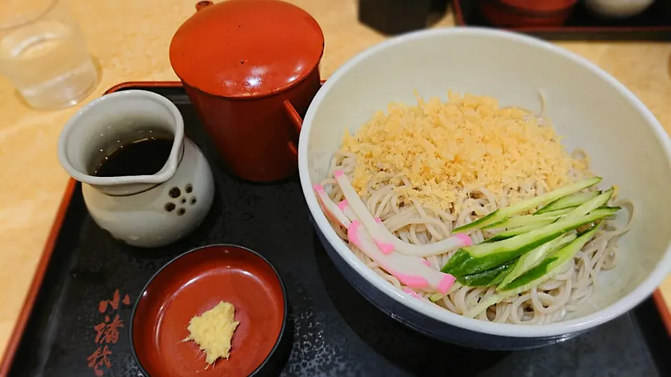 2018.05.10 朝御飯
 冷やしたぬき蕎麦(二枚盛)
 30円値上がりし400円になりました。

#たぬき蕎麦 #冷やしたぬき蕎麦 #蕎麦|津田 健次 Kenji Tsudaさん