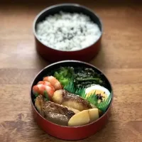 Snapdishの料理写真:真鯛の甘酢照り焼き弁当