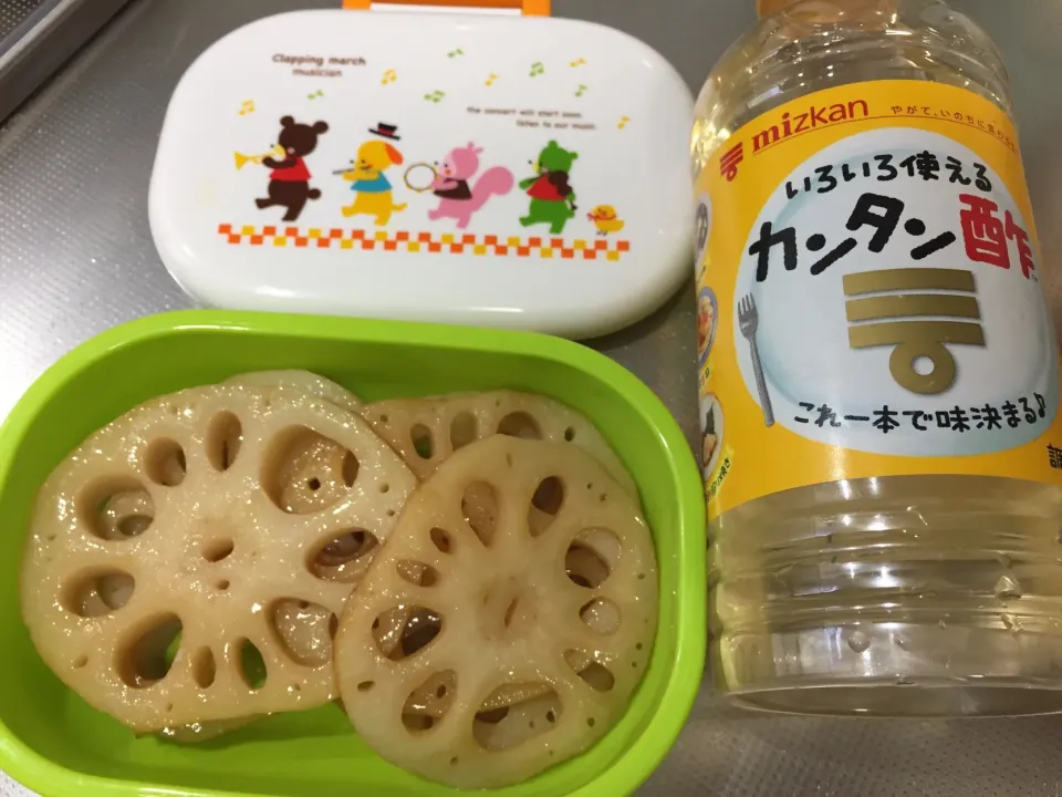 Snapdishの料理写真:レンコンのミツカン簡単酢ソテー#晩酌のおともに #お弁当のおかずにまわる|にゃふてんさん