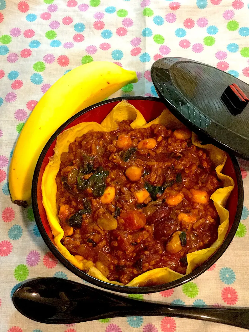 Snapdishの料理写真:5/12  今日のお弁当🍱
・ほうれん草入りひき肉とお豆のチリカレー🍛|かっぴーさん