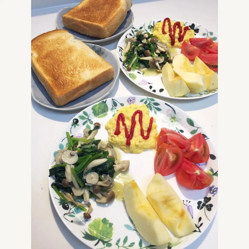 Snapdishの料理写真:5/12朝食|サンドイッチ伯爵さん