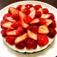 いちごとオレオのレアチーズケーキ🍓|mさん