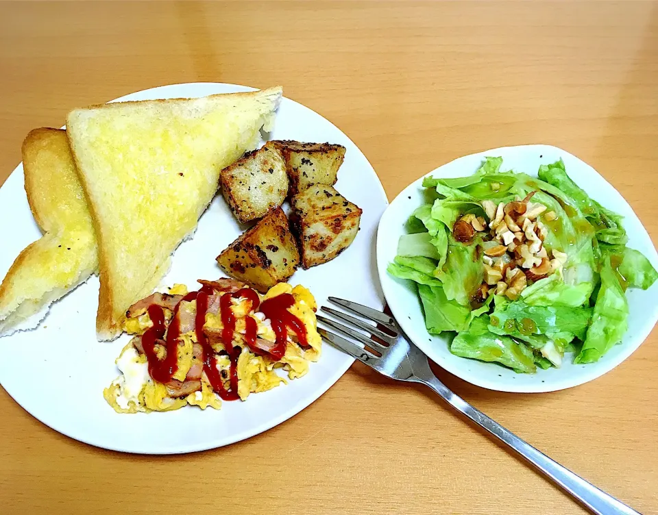 朝ごはん🍞🥛|manamiさん