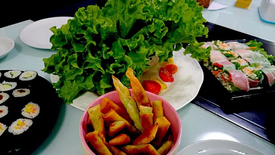 カーネーション風サラダと枝豆揚げ|佐藤さん