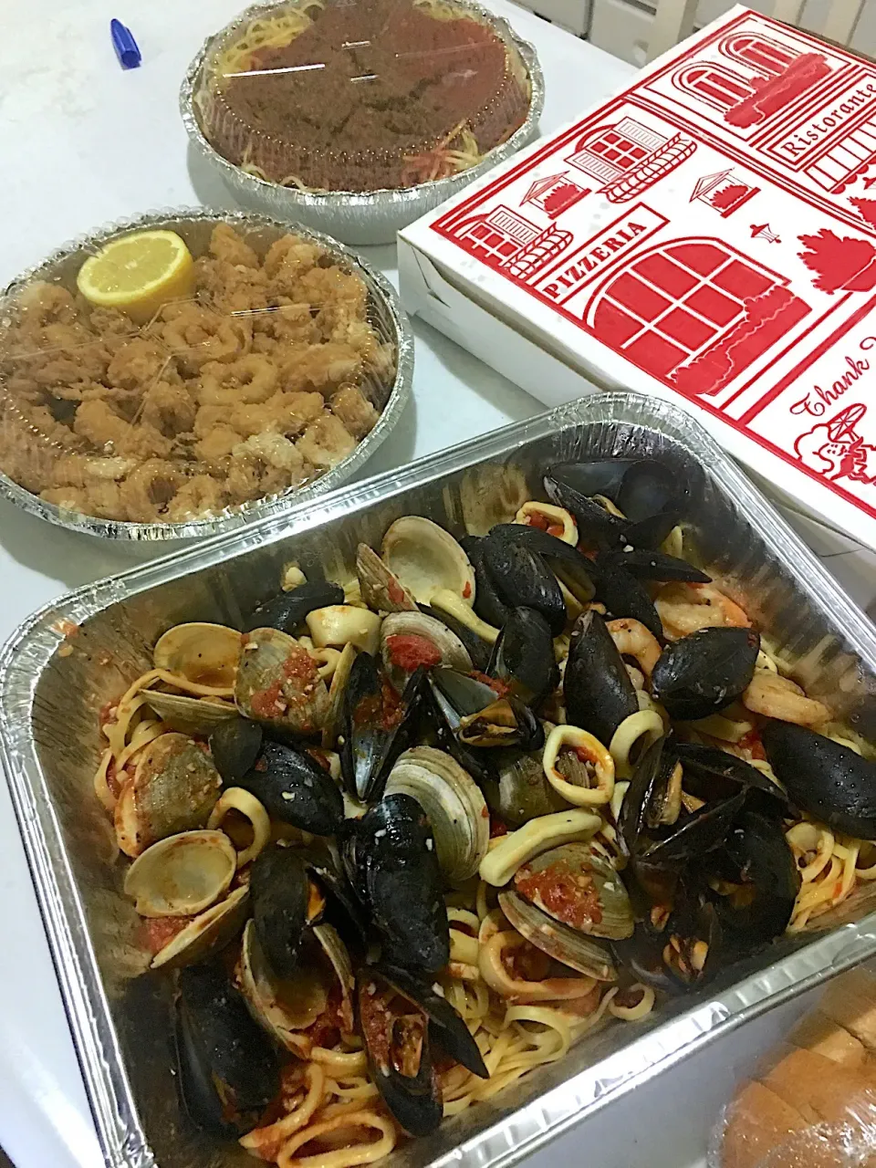 Linguini Pescatore, Fried Calamari, Spaghetti  #italianfood  #linguine|🌺IAnneさん