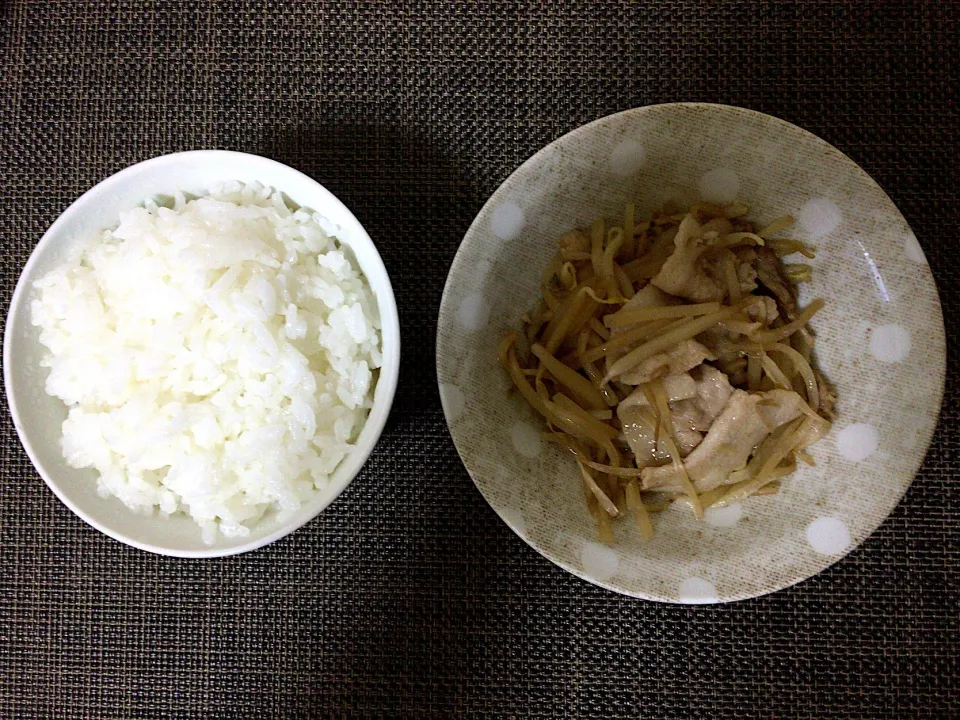 豚肉もやし炒めご飯(ハーフ)|ばーさんさん