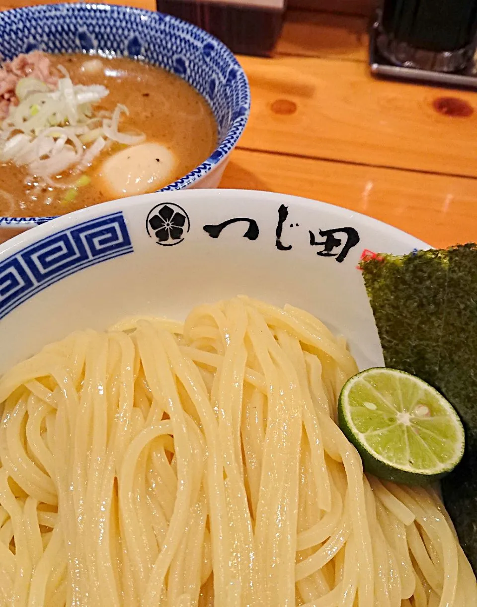 Snapdishの料理写真:#麺活  ~濃厚豚崩しつけ麺~|りくれんさん