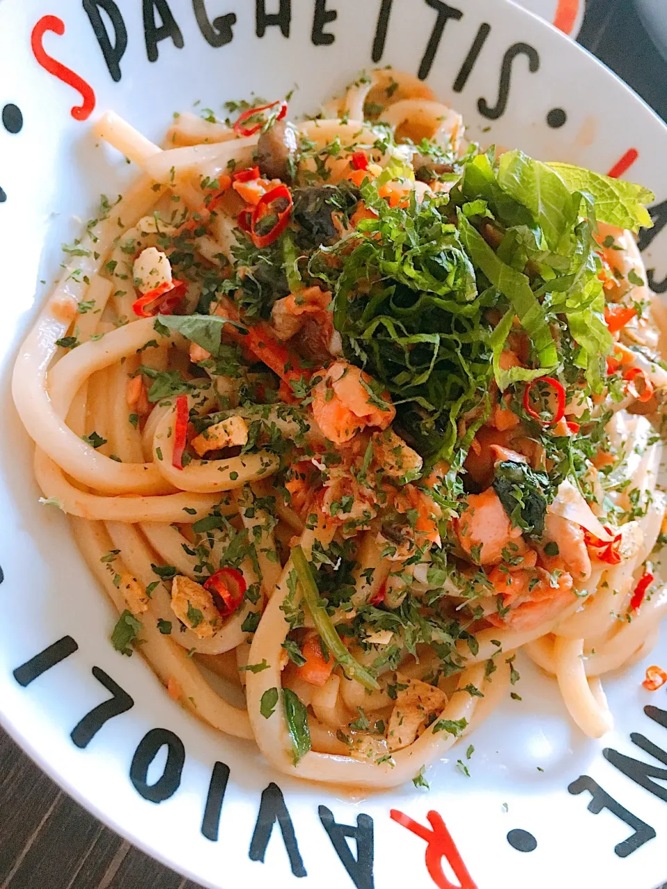 鮭とほうれん草のペペロンチーノうどん|綾さん