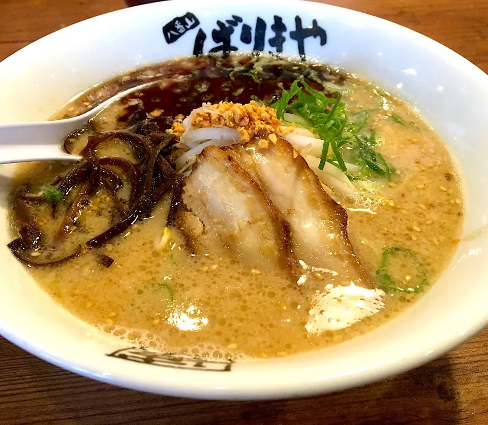 営業マンの昼ごはん☀️☀️🔆
黒こてめん 上辛トッピング🌶🌶🌶|ぽんたさん