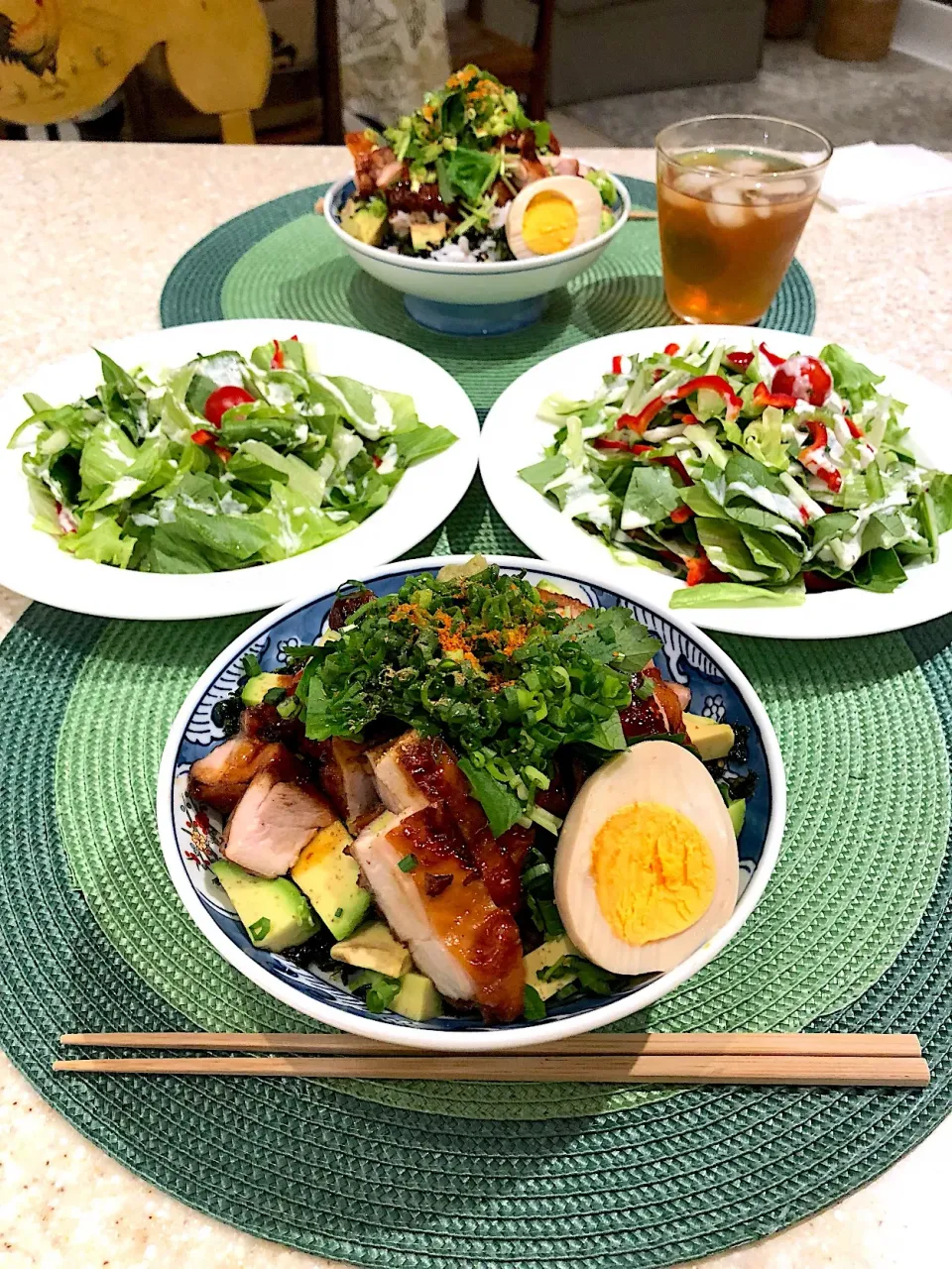 照り焼きチキン丼！
たっぷりサラダ🥗！|Mayumiさん