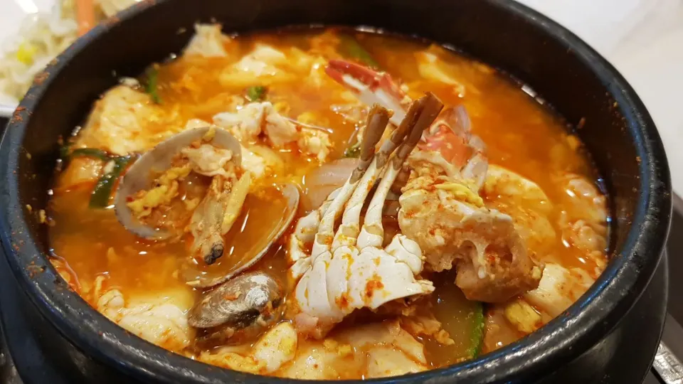 silken tofu stew|steven z.y.さん