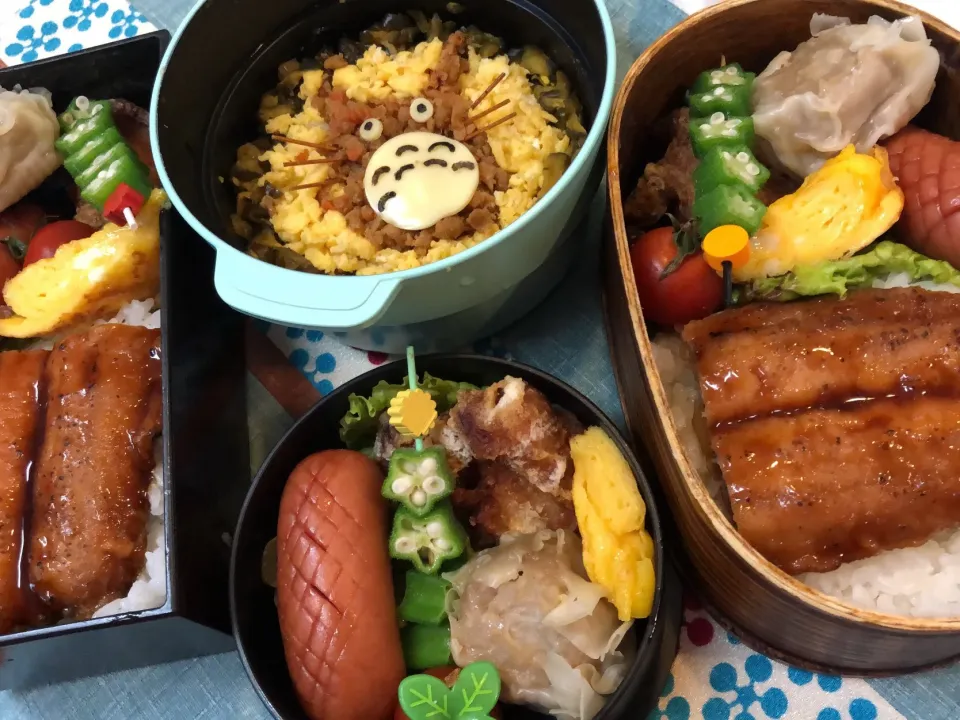 Snapdishの料理写真:トトロのそぼろお弁当
穴子丼|Yuki Kawasumiさん