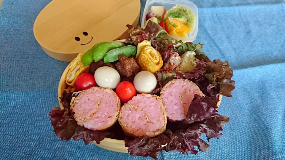 Snapdishの料理写真:桜でんぷんのクルクルお稲荷さん弁父|えびフライさん